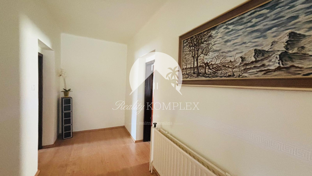 Reality KOMPLEX s.r.o. Vám EXKLUZÍVNE ponúka na predaj rodinný dom v obci Zemianska Olča