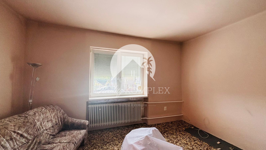 Reality KOMPLEX s.r.o. Vám EXKLUZÍVNE ponúka na predaj rodinný dom v obci Zemianska Olča