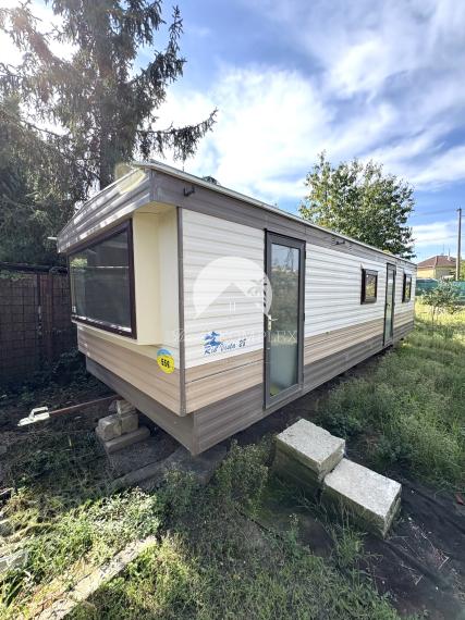 Reality KOMPLEX s.r.o. Vám výhradne ponúka na predaj rekreačnú chatku a celoročný mobilný dom v záhradkárskej oblasti MAJÁK v meste Komárno, pozemok je zapísané na liste vlastníctva.