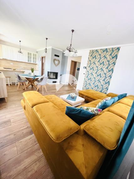 Reality KOMPLEX s.r.o., Vám ponúka na predaj moderný 4-izbový rodinný dom v obci Sokolce