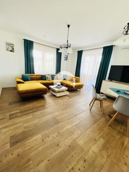 Reality KOMPLEX s.r.o., Vám ponúka na predaj moderný 4-izbový rodinný dom v obci Sokolce