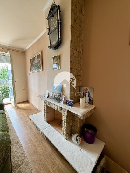 Reality KOMPLEX s.r.o. Vám EXKLUZÍVNE ponúka na predaj poschodový rodinný dom v obci Tešedíkovo!