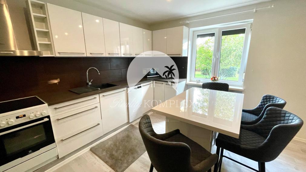 Reality KOMPLEX s.r.o. Vám ponúka rodinný dom s veľkým pozemkom vo Veľkom Blahove NA PREDAJ