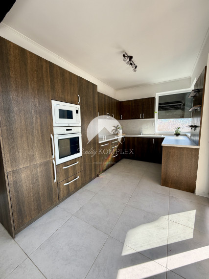 Reality KOMPLEX s.r.o. Vám ponúka na predaj rodinný dom v obci Okoč!