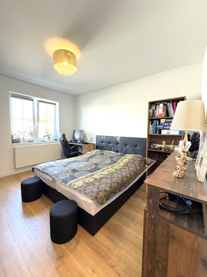 Reality KOMPLEX s.r.o., ponúka na PREDAJ luxusný nadštandardný rodinný dom s relaxačnou záhradou v tichej a obľúbenej lokalite FLORIDA VILLA PARK v meste Dunajská Streda !!!