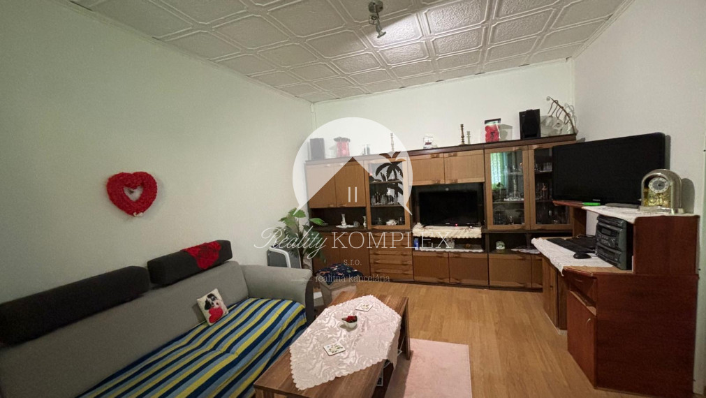 Reality KOMPLEX s.r.o. Vám EXKLUZÍVNE ponúka na predaj rodinný dom v meste Kolárovo