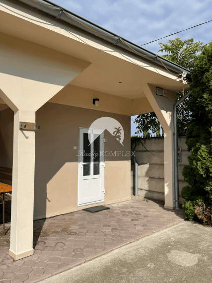 Reality KOMPLEX s.r.o. Vám ponúka apartmánový dom vo Veľkom Mederi