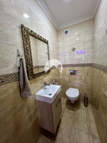 Reality KOMPLEX s.r.o. Vám ponúka na PREDAJ luxusnú vilu v obci Číčov