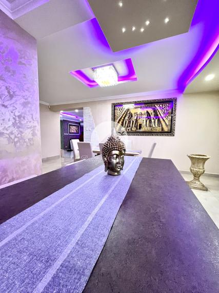 Reality KOMPLEX s.r.o. Vám ponúka na PREDAJ luxusnú vilu v obci Číčov