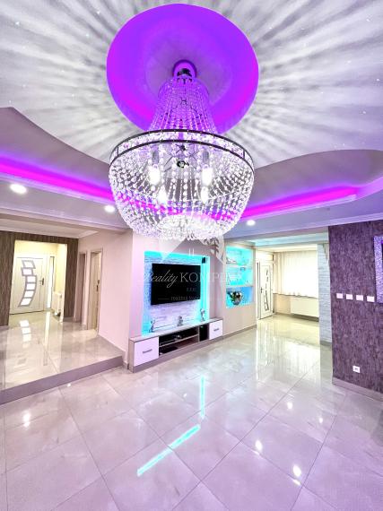 Reality KOMPLEX s.r.o. Vám ponúka na PREDAJ luxusnú vilu v obci Číčov