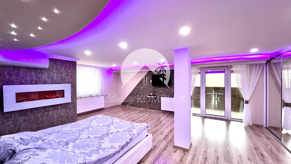 Reality KOMPLEX s.r.o. Vám ponúka na PREDAJ luxusnú vilu v obci Číčov