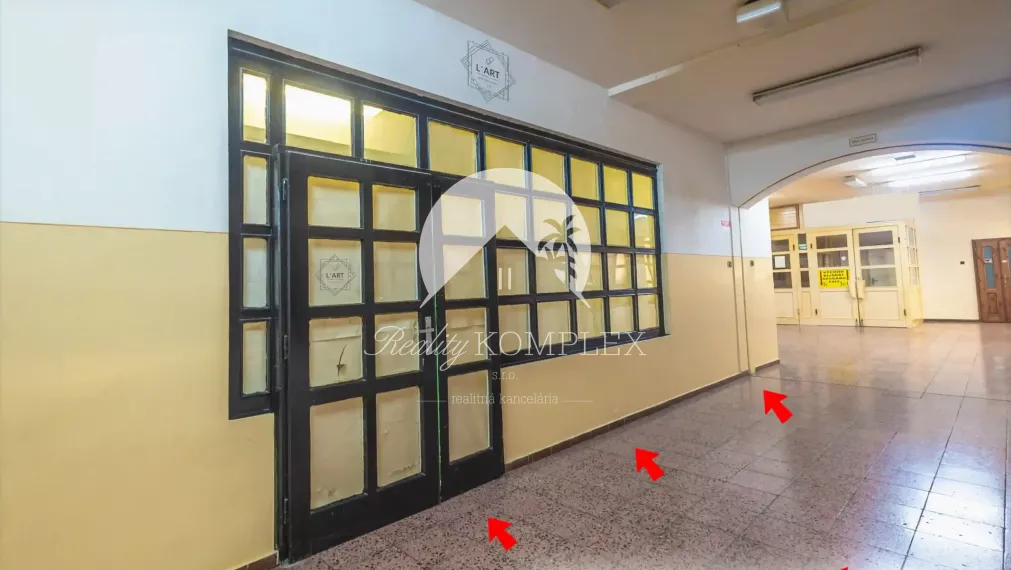 Reality KOMPLEX s.r.o. Vám ponúka na predaj EXKLUZÍVNE jedinečnú podnikateľskú príležitosť – zabehnutú cukrárenskú výrobu v Komárne.