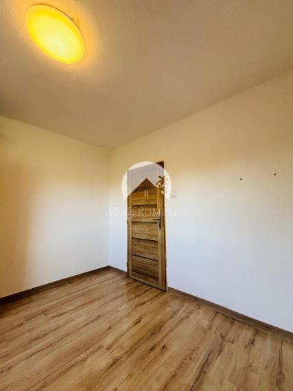 Reality KOMPLEX s.r.o Vám ponúka na predaj rodinný dom v obci Zlatná na Ostrove