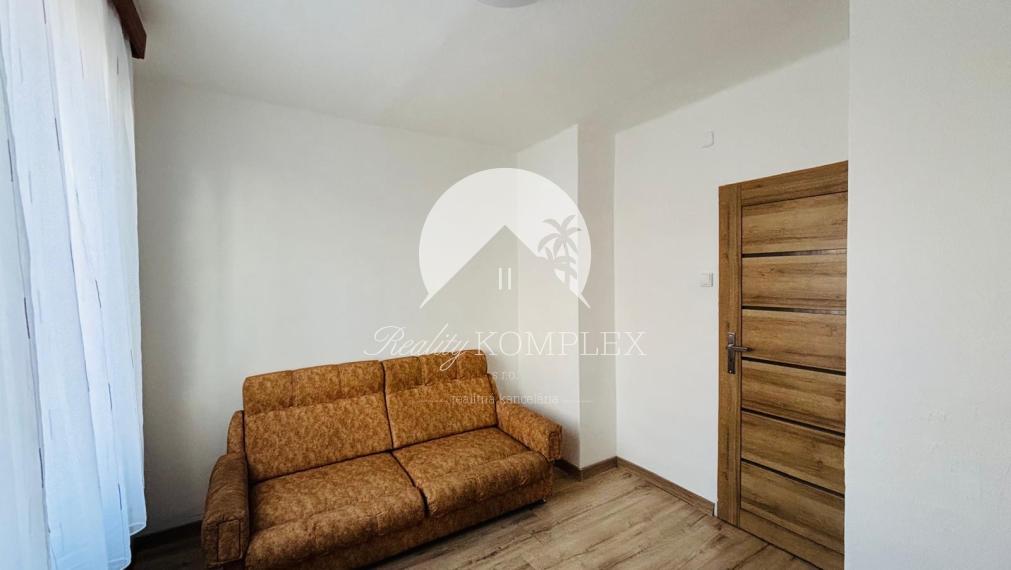 Reality KOMPLEX s.r.o Vám ponúka na predaj rodinný dom v obci Zlatná na Ostrove