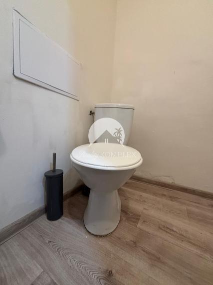 Reality KOMPLEX s.r.o Vám ponúka na predaj rodinný dom v obci Zlatná na Ostrove