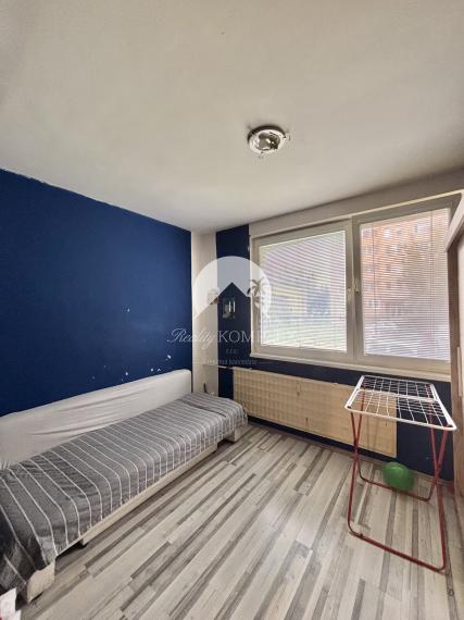 Exkluzívne iba u nás Vám Reality KOMPLEX s.r.o., ponúka na PREDAJ 3 izbový priestranný  byt v atraktívnej  lokalite Mesta Komárno!