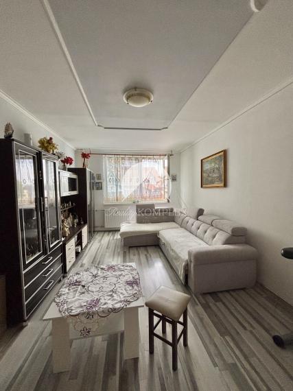 Exkluzívne iba u nás Vám Reality KOMPLEX s.r.o., ponúka na PREDAJ 3 izbový priestranný  byt v atraktívnej  lokalite Mesta Komárno!