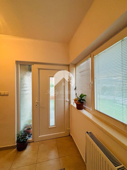 Reality KOMPLEX s.r.o. Vám ponúka exkluzívne na predaj rodinný dom v obci Zemianska Olča