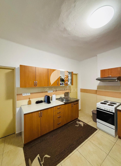 Reality KOMPLEX s.r.o. Vám ponúka exkluzívne na predaj rodinný dom v obci Zemianska Olča