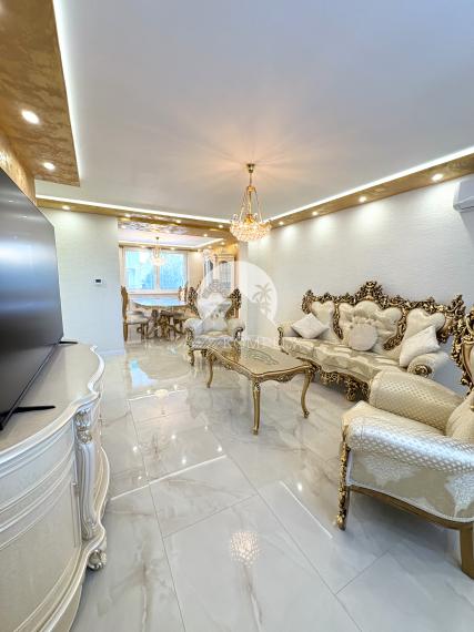 IBA U NÁS !!! Reality KOMPLEX s.r.o., ponúka na PREDAJ luxusný nadštandardný rodinný dom v tichej časti KOLÁROVA !!!