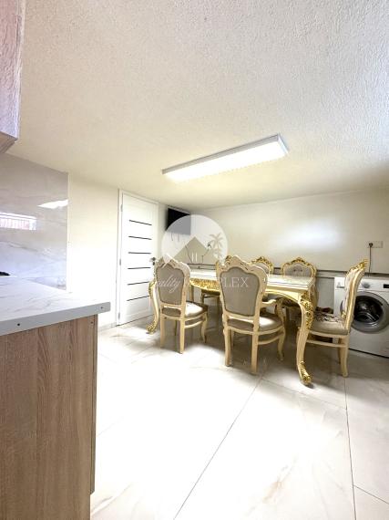 IBA U NÁS !!! Reality KOMPLEX s.r.o., ponúka na PREDAJ luxusný nadštandardný rodinný dom v tichej časti KOLÁROVA !!!