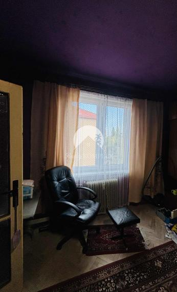 Reality KOMPLEX s.r.o. Vám EXKLUZÍVNE ponúka na predaj 2-izbový tehlový byt v Komárne