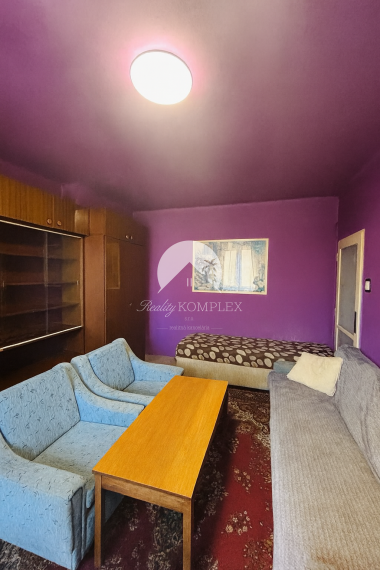 Reality KOMPLEX s.r.o. Vám EXKLUZÍVNE ponúka na predaj 2-izbový tehlový byt v Komárne