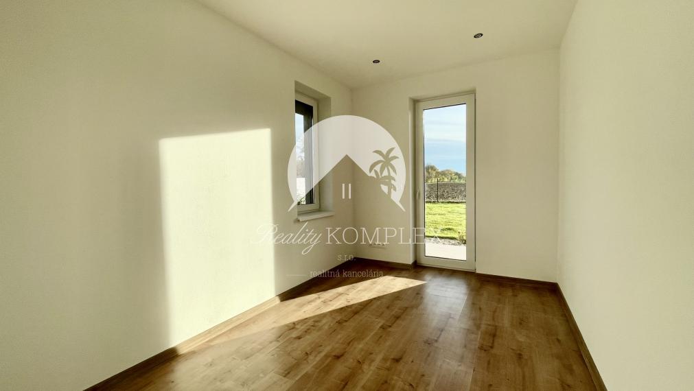 Na prenájom moderný 3-izbový dom v Masníkove