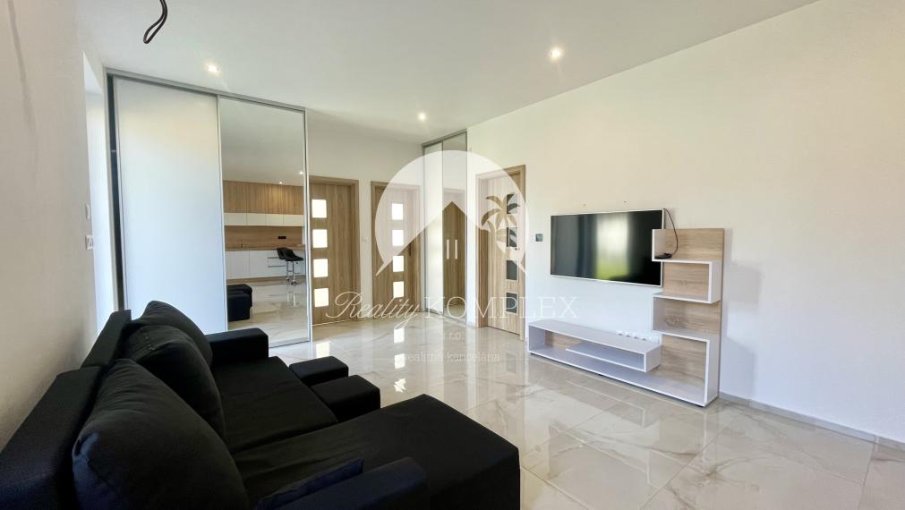 Na prenájom moderný 3-izbový dom v Masníkove