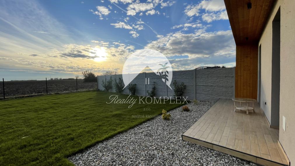 Na prenájom moderný 3-izbový dom v Masníkove