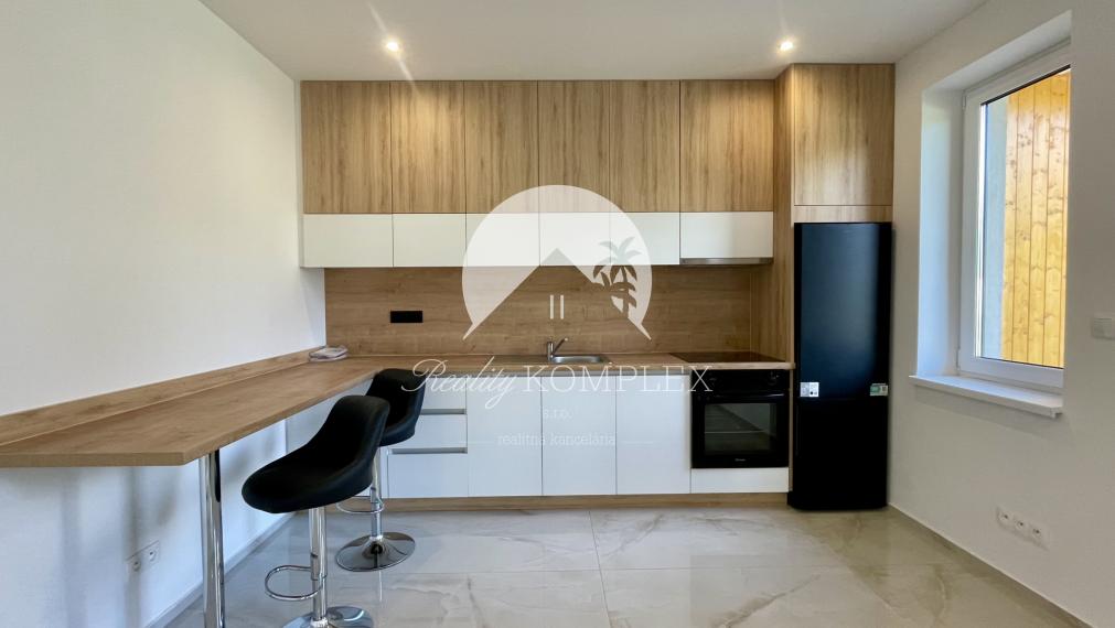 Na prenájom moderný 3-izbový dom v Masníkove