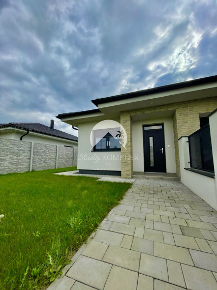 Reality KOMPLEX s.r.o. Vám ponúka modernú 4-izbovú novostavbu v Dunajskej Strede