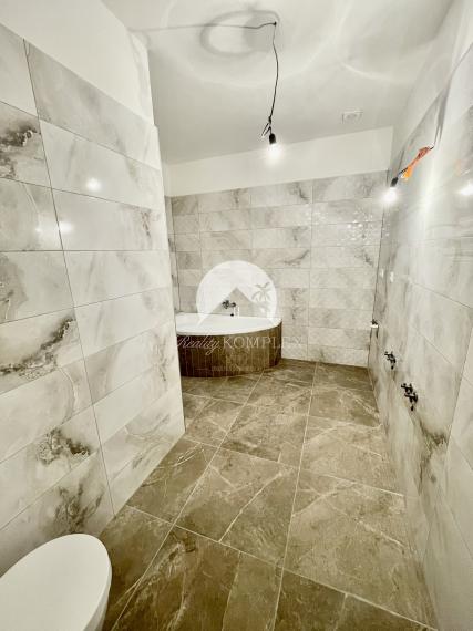 Reality KOMPLEX s.r.o. Vám ponúka modernú 4-izbovú novostavbu v Dunajskej Strede