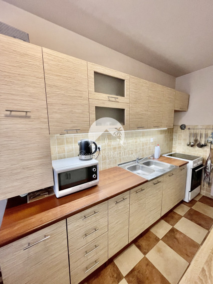 Reality KOMPLEX s.r.o. Vám ponúka 3-izbový byt s loggiou po kompletnej rekonštrukcii