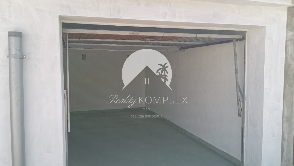 Reality KOMPLEX s.r.o. Vám ponúka na PRENÁJOM zrekonštruovanú garáž v Dunajskej Strede