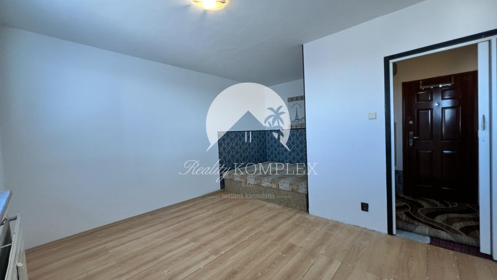 Reality KOMPLEX s.r.o. ponúka na PRENÁJOM garsónku priamo v centre mesta Dunajská Streda