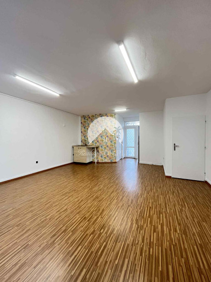 Reality KOMPLEX s.r.o., Vám ponúka na prenájom nebytový priestor v meste Komárno.