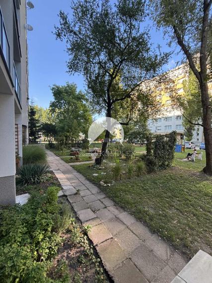 Reality KOMPLEX s.r.o. ponúka na PRENÁJOM pekný 2 izbový byt v Komárne