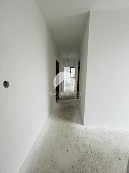 Reality KOMPLEX s.r.o., Vám ponúka na predaj moderný dvojdom v tichej obci Povoda,len pár minút od Dunajskej Stredy