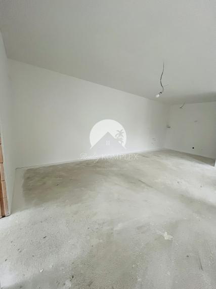 Reality KOMPLEX s.r.o., Vám ponúka na predaj moderný dvojdom v tichej obci Povoda,len pár minút od Dunajskej Stredy