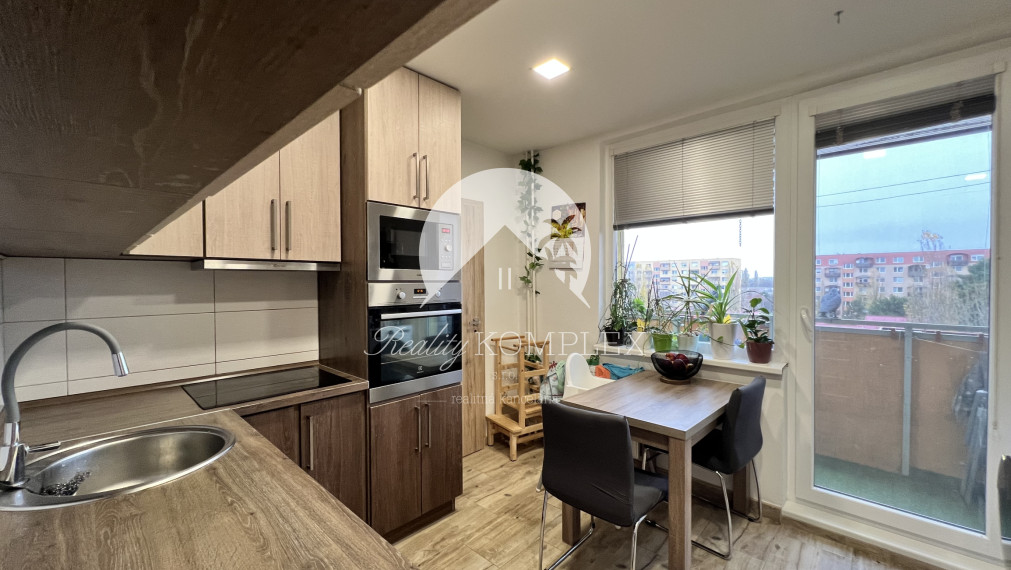 Reality KOMPLEX s.r.o. ponúka na PREDAJ krásny 2-izbový byt po kompletnej rekonštrukcii