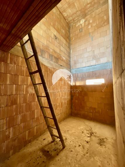 EXKLUZÍVNE Vám ponúkame NA PREDAJ rodinný dom v malebnom prostredí - v obci Pozba