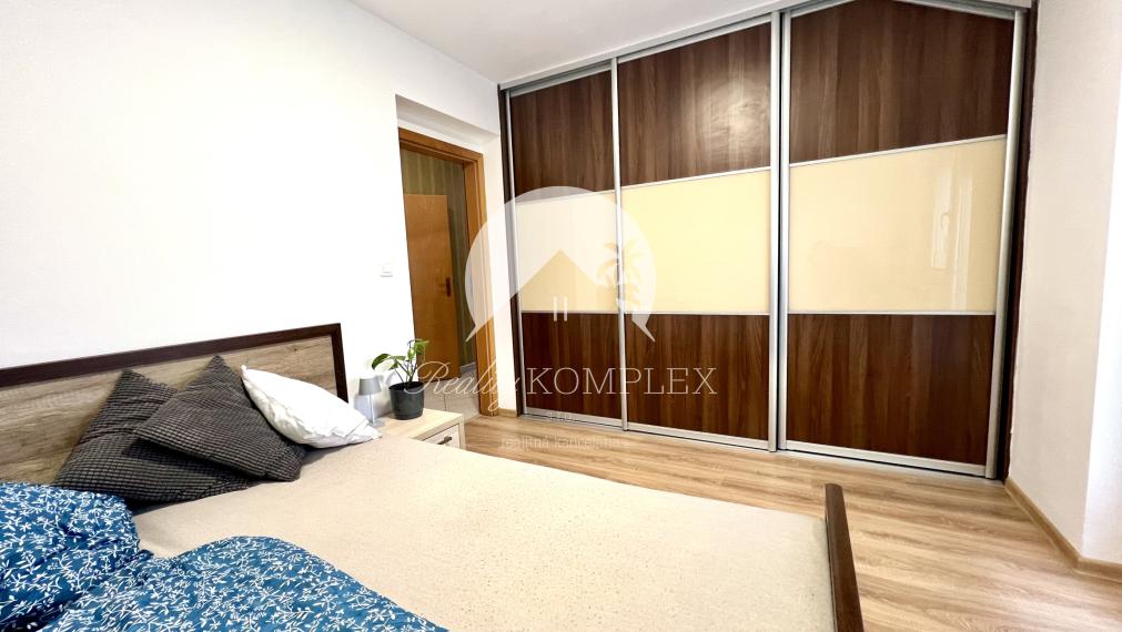 Reality KOMPLEX s.r.o. ponúka na PRENÁJOM veľkometrážny 3 izbový byt v Dunajskej Strede