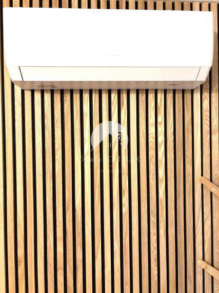 Reality KOMPLEX s.r.o.,Vám ponúka od spoľahlivého majiteľa na prenájom, čerstvo a moderne zrekonštruovanú, kompletne zariadenú garsonku vo výbornej lokalite v Komárne !!!