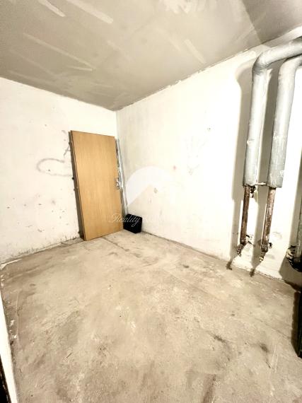 Reality KOMPLEX s.r.o. Vám ponúka na PRENÁJOM priestranný 1 izbový byt vo výbornej, kľudnej lokalite v Dunajskej Strede