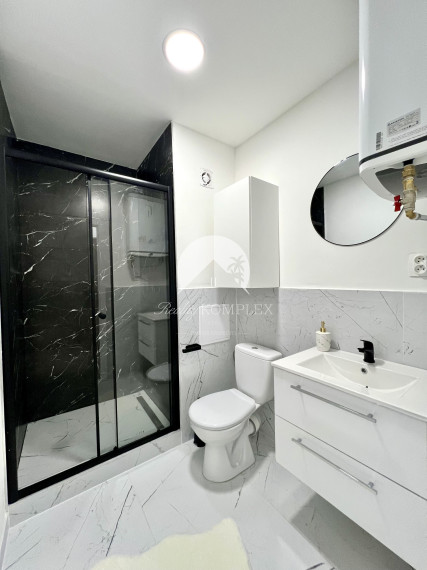 Reality KOMPLEX s.r.o. Vám ponúka na PRENÁJOM štýlový 1 izbový byt v Komárne