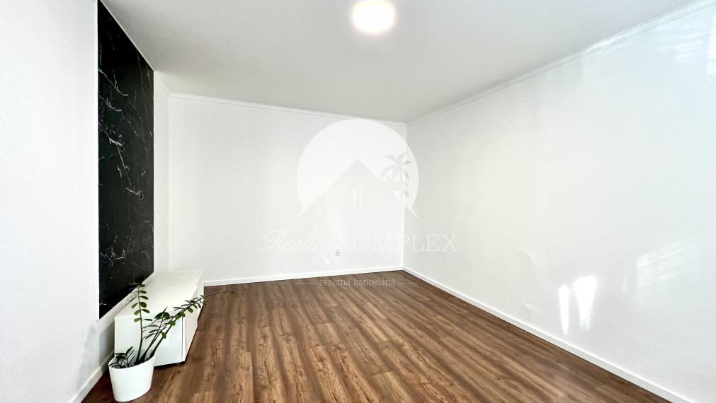 Reality KOMPLEX s.r.o. Vám ponúka na PRENÁJOM štýlový 1 izbový byt v Komárne