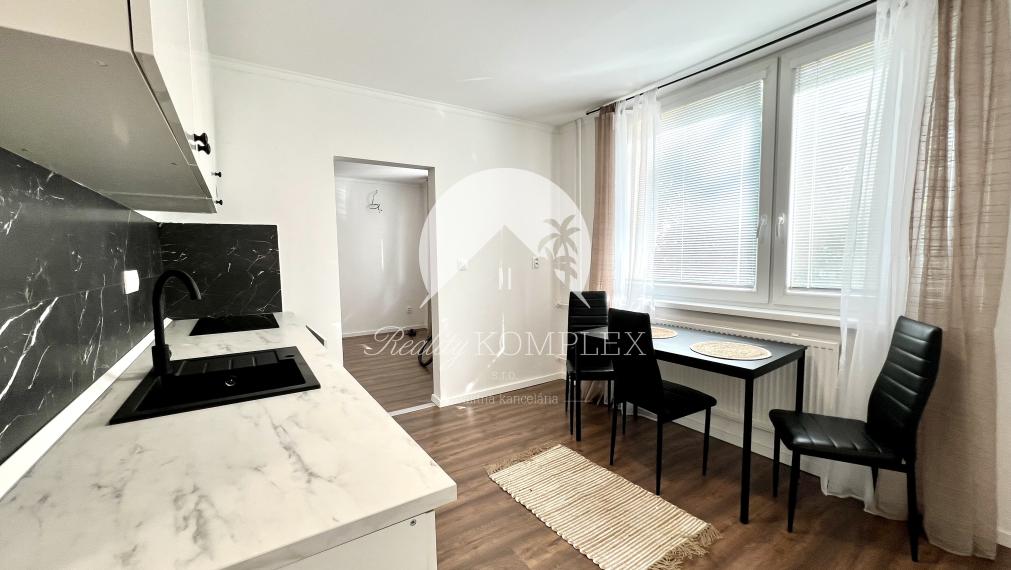 Reality KOMPLEX s.r.o. Vám ponúka na PRENÁJOM štýlový 1 izbový byt v Komárne