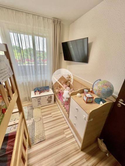 Reality KOMPLEX s.r.o., Vám ponúka na PREDAJ prémiový 3 izbový byt po kompletnej a nadštandardnej  rekonštrukcií v obľúbenej  lokalite Mesta Komárno!