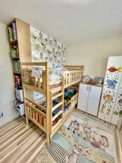 Reality KOMPLEX s.r.o., Vám ponúka na PREDAJ prémiový 3 izbový byt po kompletnej a nadštandardnej  rekonštrukcií v obľúbenej  lokalite Mesta Komárno!